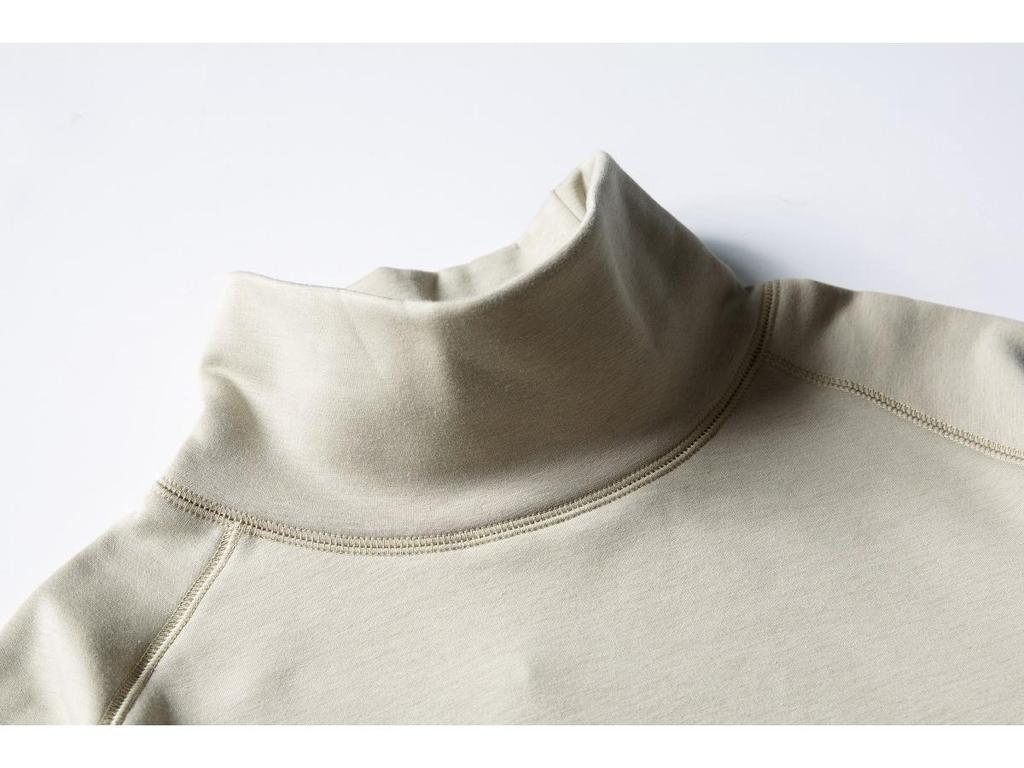 RUIIENRS x NEOISM 2025 Winter High-Neck Velvet Sweatshirt W25603