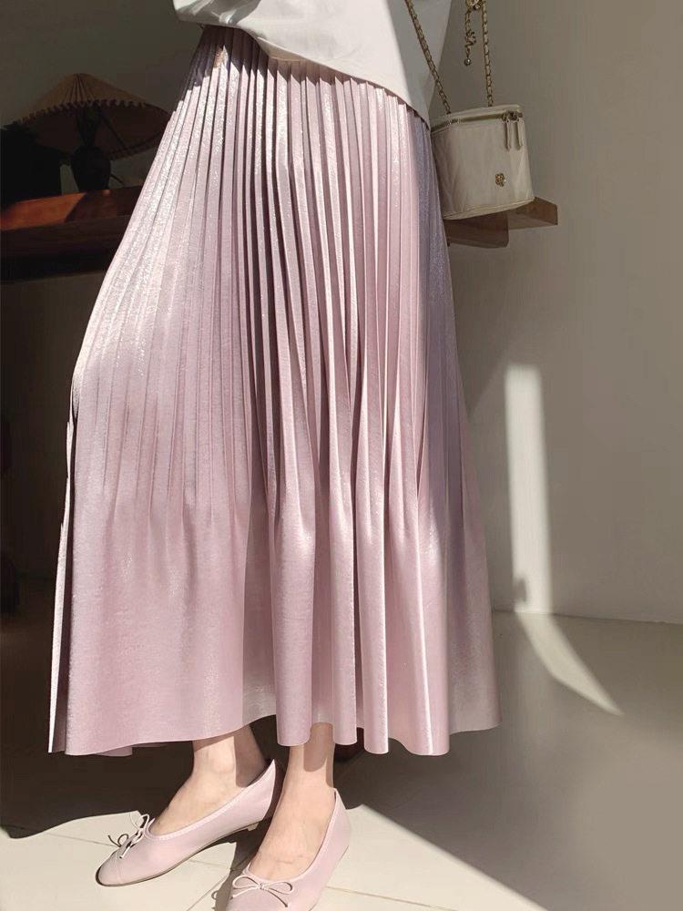 2026 Early Spring A-Line Pleated Skirt: Gentle, Versatile Design for Women's Mid-Length Fashion.