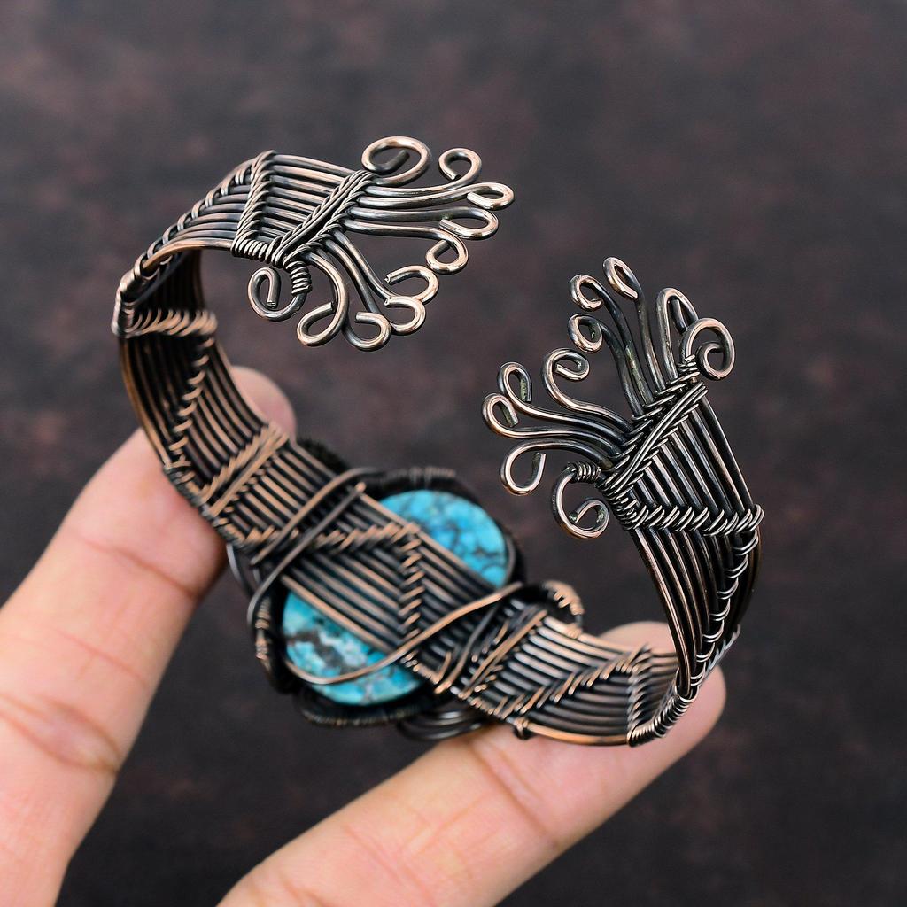 Tibetischer Türkis Edelstein Armreif Verstellbarer Manschettenarmreif Kupferdraht umwickelter Armreif Handgefertigter Designer Armreif Kupferschmuck Geschenk für Frauen