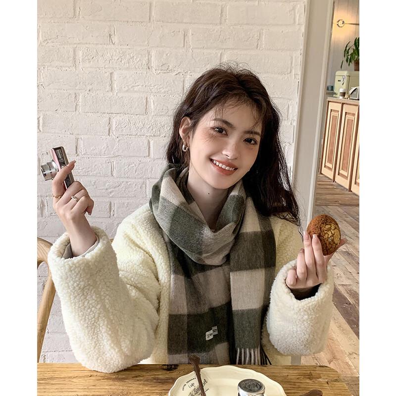 VICTORIA&VERA Classic Plaid Tassel Scarf