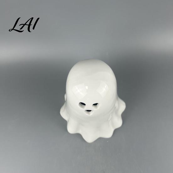 Ghost Shaped Light Decor Ceramic Hollow Night Light Cute Halloween LED Glow White Figurine Lamp Ceramics for Holiday Party Decoration Desktop