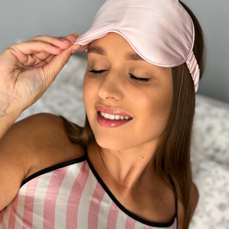 Silk eye mask comfortable for sleeping - pink