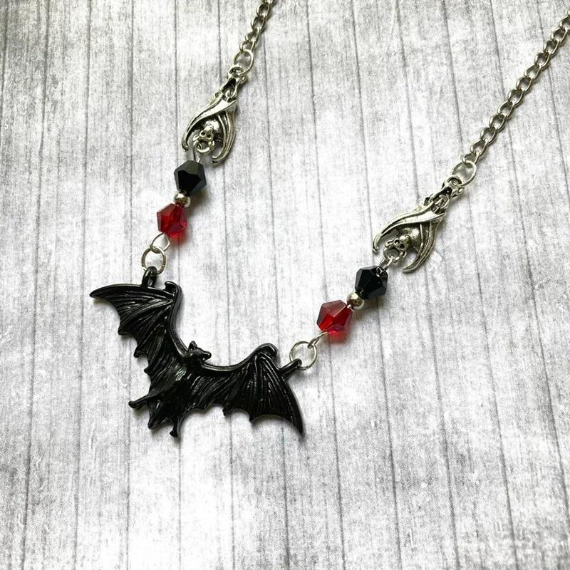 Punk Gothic Maillard Style Crystal Bead Chain Necklace for Woman Animal Horror Black Bat Cross Jewelry Gift Witch Choker Gift