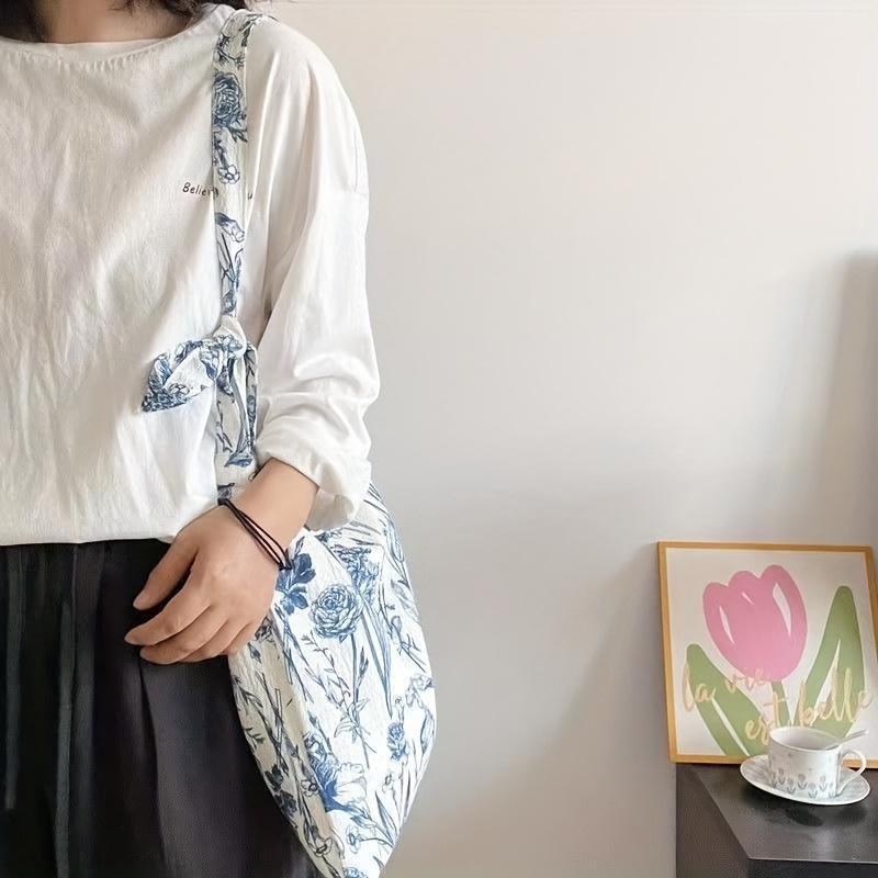 Vintage Blue and White Porcelain Flower Bag Women's Slim Fabric Bag
