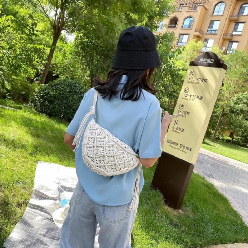 Women's Summer Beach Knitted Bag Bohemia Fanny Pack Fashion Ethnic Crochet Waist Bag Shoulder Bag Woven Outdoor Tote