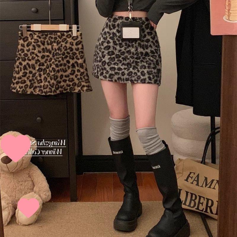 Korean Retro Leopard Print Lambswool A-Line Short Skirt - High Waist Slimming Design