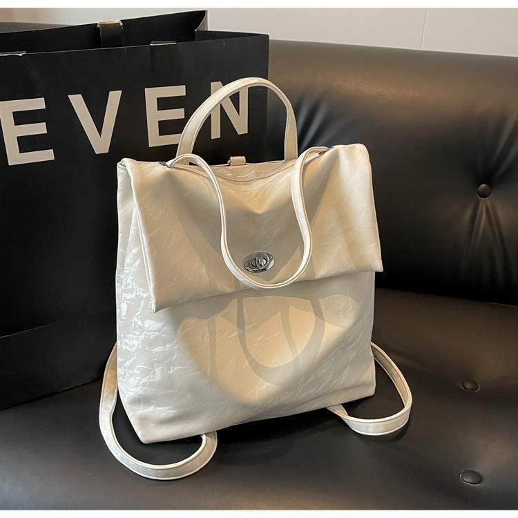 Korean Style Women's Fashion Backpack - 2025 Summer Collection: Simple, Casual, Large Capacity for Versatile Short Trips