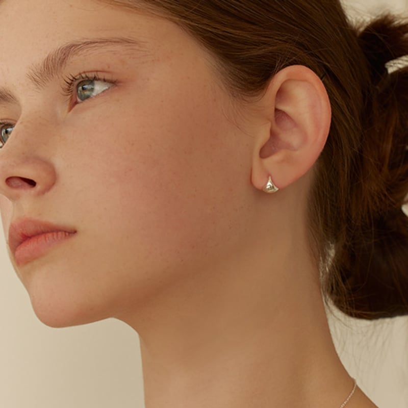 Lewe Drop Curve Fit Earring