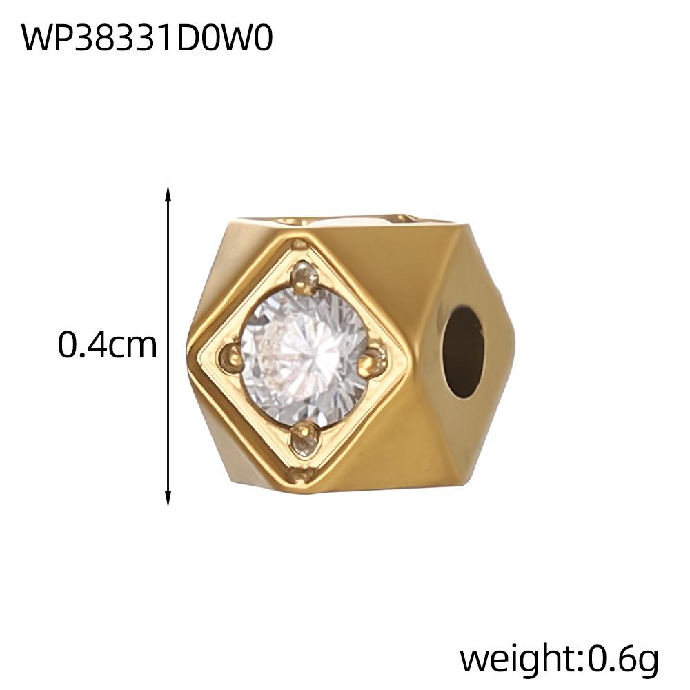 CARLIDANA Trendy 3D Spaceman Astronaut Pendant Space Themed Gold Plated DIY Accessories Stainless Steel Moon Heart Jewelry Charm
