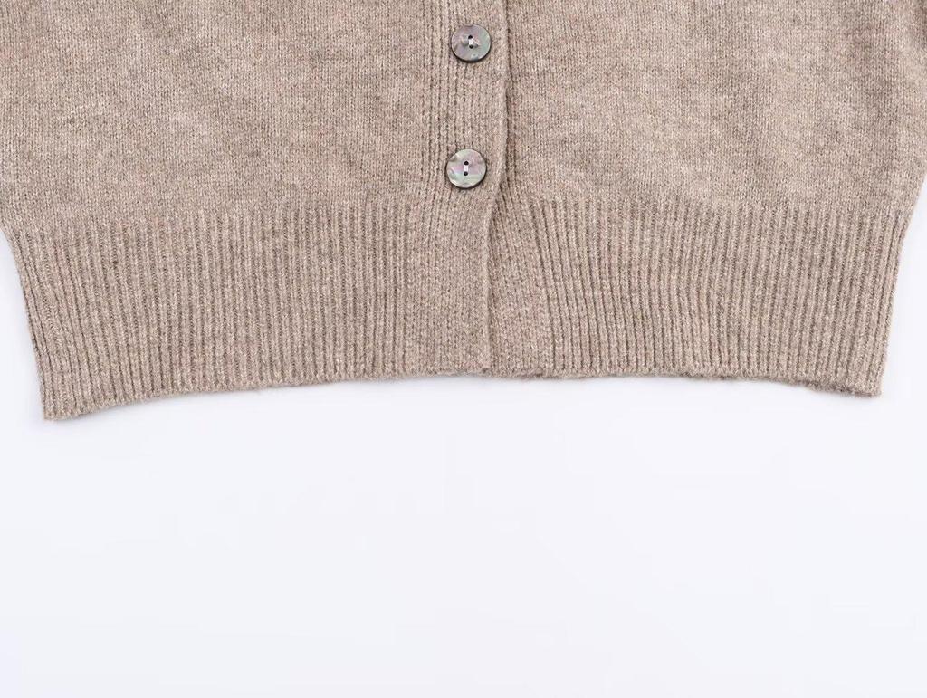 Women's French Style Button-Up Knit Cardigan Sweater - Warm Commuting Outerwear for Autumn Winter