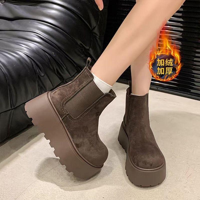 European station Chelsea boots women's 2025 autumn and winter new Korean version muffin platform short boots women's cigarette boots Martin boots