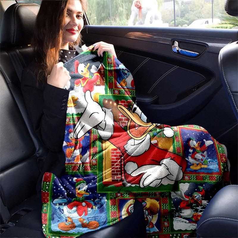 1pc. Christmas Donald Duck Plush Blanket, Festive Cartoon Throw for Home Decor, Soft Flannel Throw Blanket, Living Room, Travel, Camping, Ca