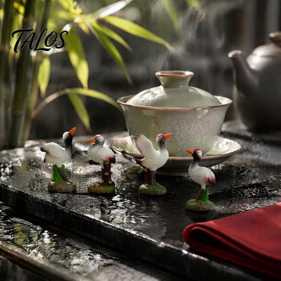 Weatherproof Outdoor Ornaments Resin Red-Crowned Bird Figurines, Realistic Statues with Rock Base, Mini Landscape Feather Texture for Tea Table