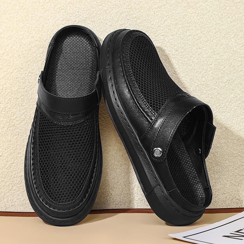 Fashion Street Style Breathable Mens Slippers Lightweight Male Slides Non-Slip Anti-collision Toe Shoes for Outdoor Beach Flats Sandals