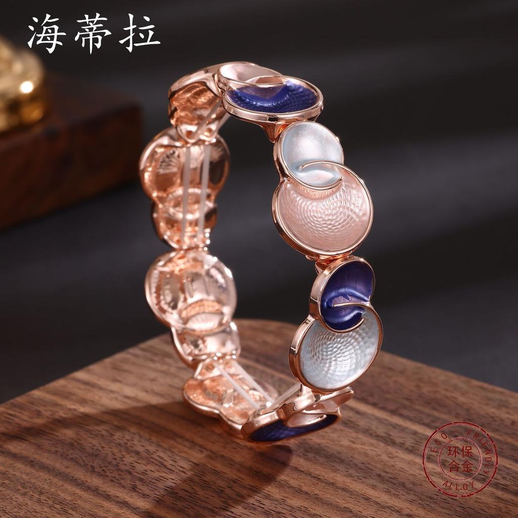 Emaille geometrisches rundes elastisches Armband, Damen High-End rundes Blütenblatt Legierungsarmband