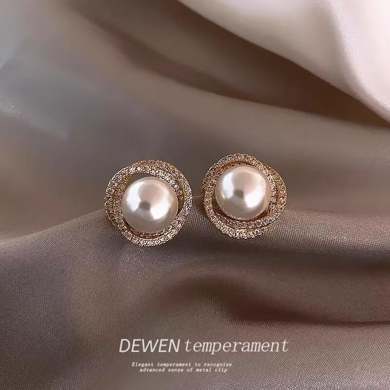 

Жемчужные серьги для женщин - Французский ретро-дизайн, Новый стиль 2024 года, Элегантные украшения высокого класса