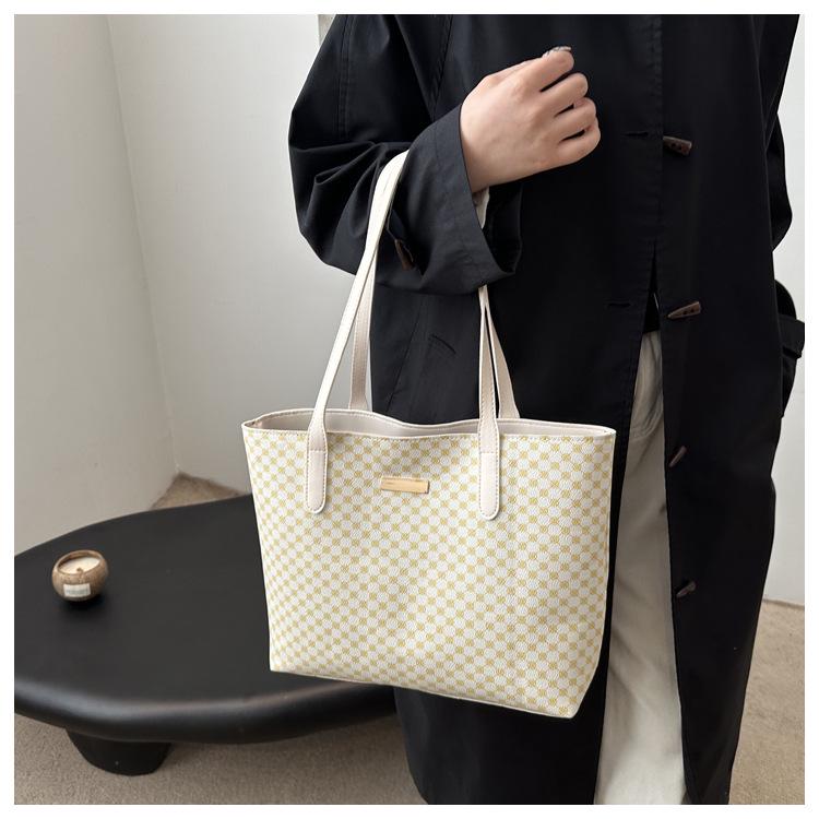 2025 Women's Large Capacity Vintage PU Tote Shoulder Bag