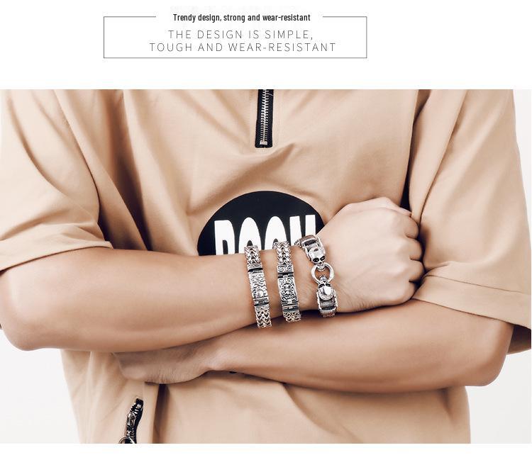Men's Retro Punk Bracelet: Square Fish Scale Titanium Steel with Skull Pattern