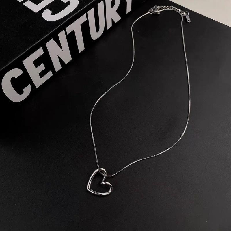Minimalist Korean Style Clover Pendant Necklace Women Zinc Alloy Dainty Chain Jewelry Gift