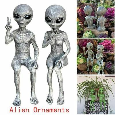 Outer Space Alien Ornaments Socha figurka ze zahradní pryskyřice jako domácí dekorace