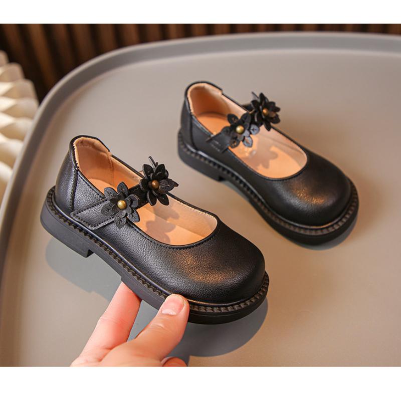 Nieuwe Mode Lente en Herfst Meisjes Eenvoudig Kant Zwart Comfortabel Zachte Zool Leren Schoenen
