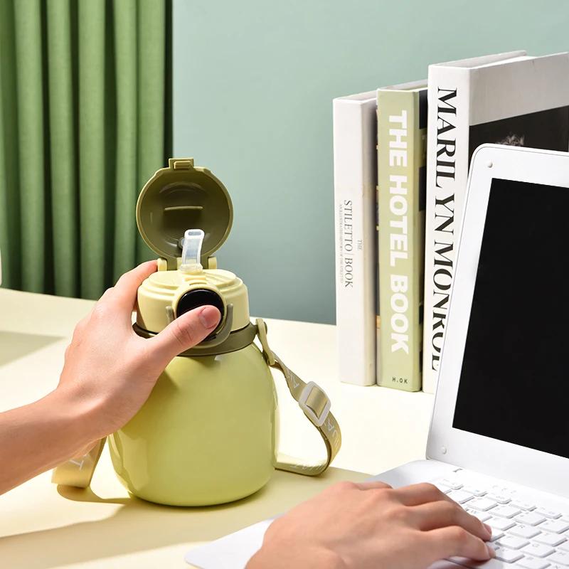 700ML Temperature Display Thermos Mug With Straw Portable Vacuum Flasks With Strap Fashion Cute Thermal Bottle Tumbler Day Gift