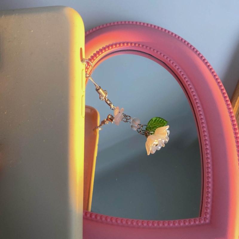 Fashionable Phone Lanyard Convallarial Pendant  Charming Bag Key  Accessories