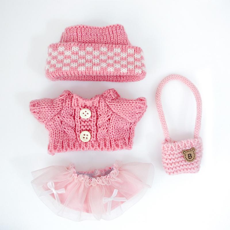 

Кукла-одевалка из шерстяной пряжи ручной работы, вязаный свитер, милый крутой стиль, кукольный костюм, модные аксессуары, 4 цвета