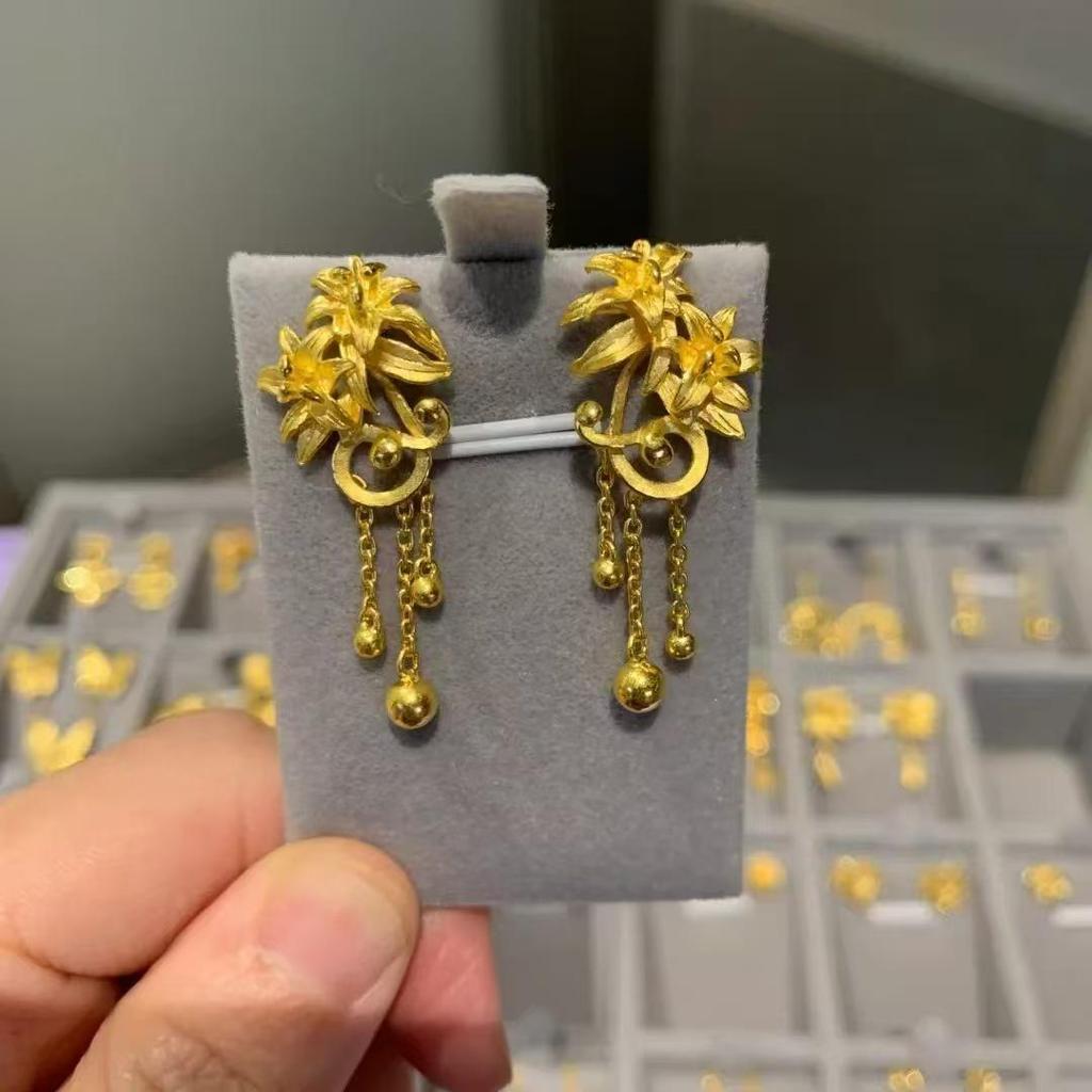 Gold-Plated Wild Lily Tassel Stud Earrings - Lightweight Vintage Flower Ear Clips for Women