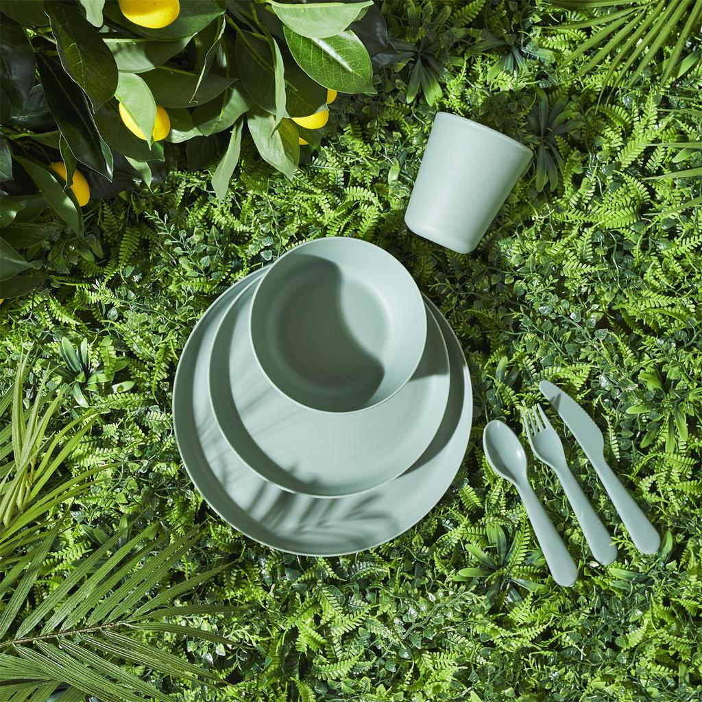 Set Of 12 Picnic Cutlery For 4 People In A Container