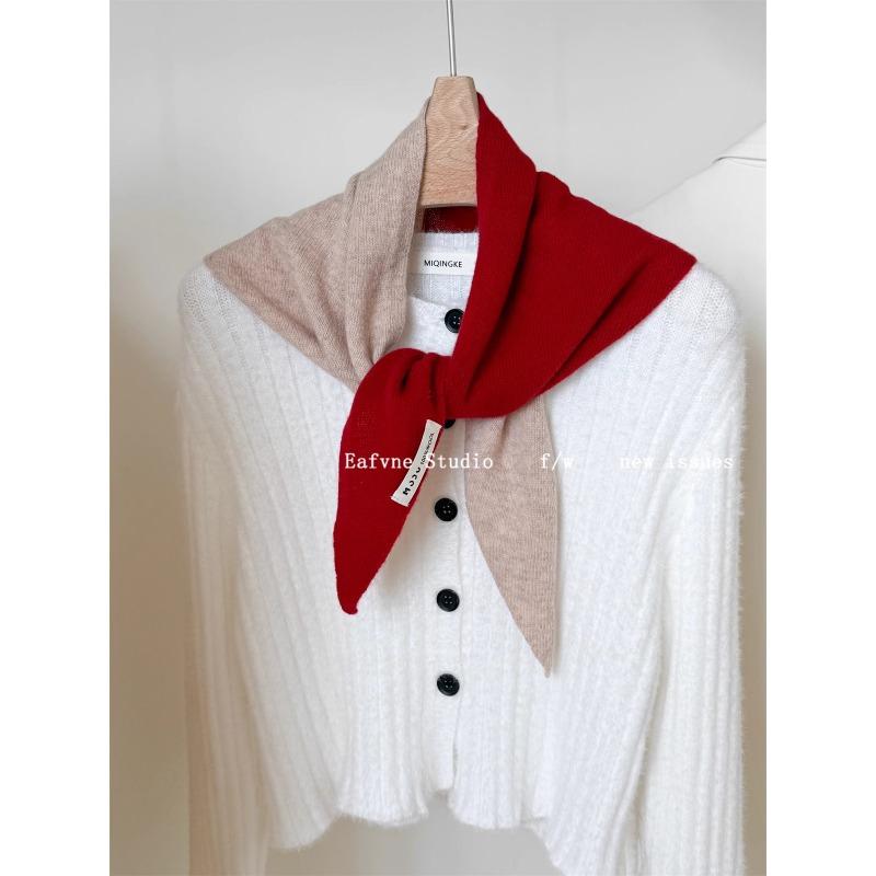

Korean high-quality 100% pure wool WOOL versatile color matching triangle towel knitted shawl cape cover 110*38CM