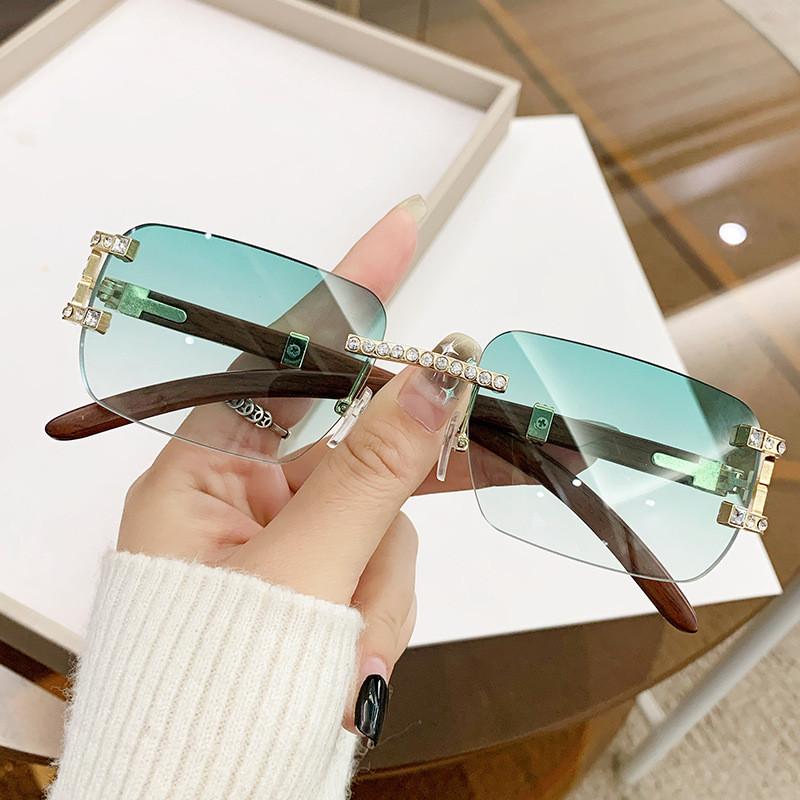 New Frameless Small Square Sunglasses With Rhinestone Accents For Fashionable Street Style
