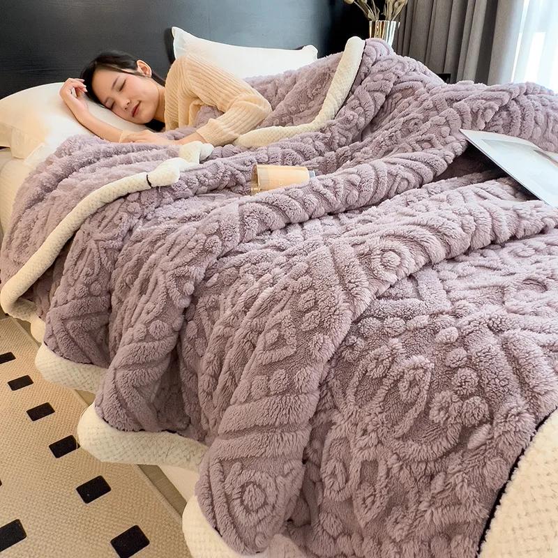 Super Soft Fluffy Lightweight Fleece Blanket Soft Warm Winter Blanket with Heat Retention Throw Lap Blanket Simple Solid Color