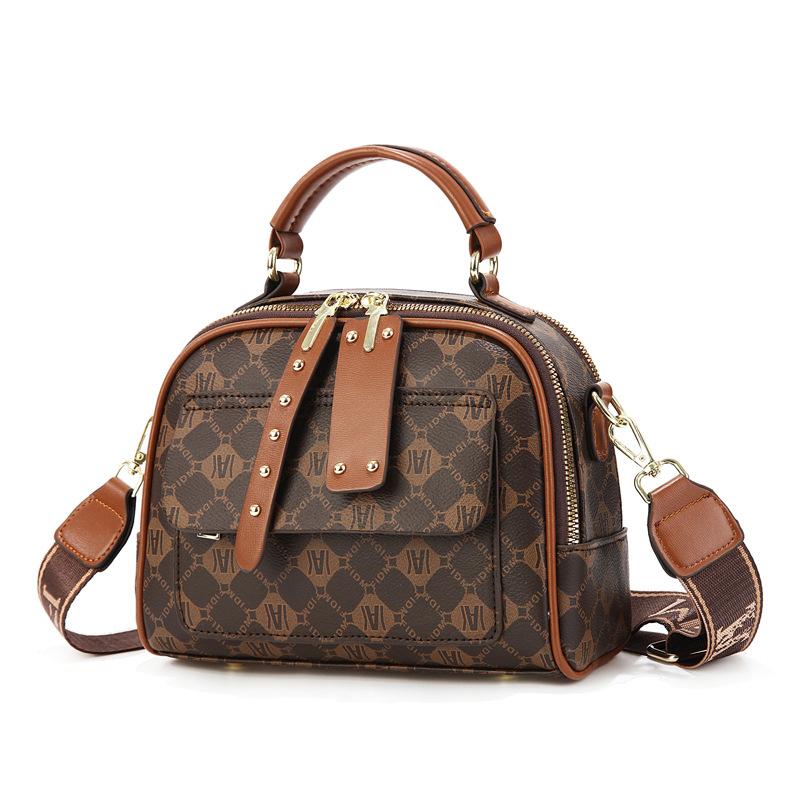 Atmospheric texture women's portable messenger bag 2025 new simple and versatile multi-layer large-capacity work square bag