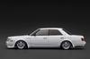 Ignition Model TOYOTA CROWN Royal Saloon G White Finished Model IG3735 TK.Company 1/18 (130)