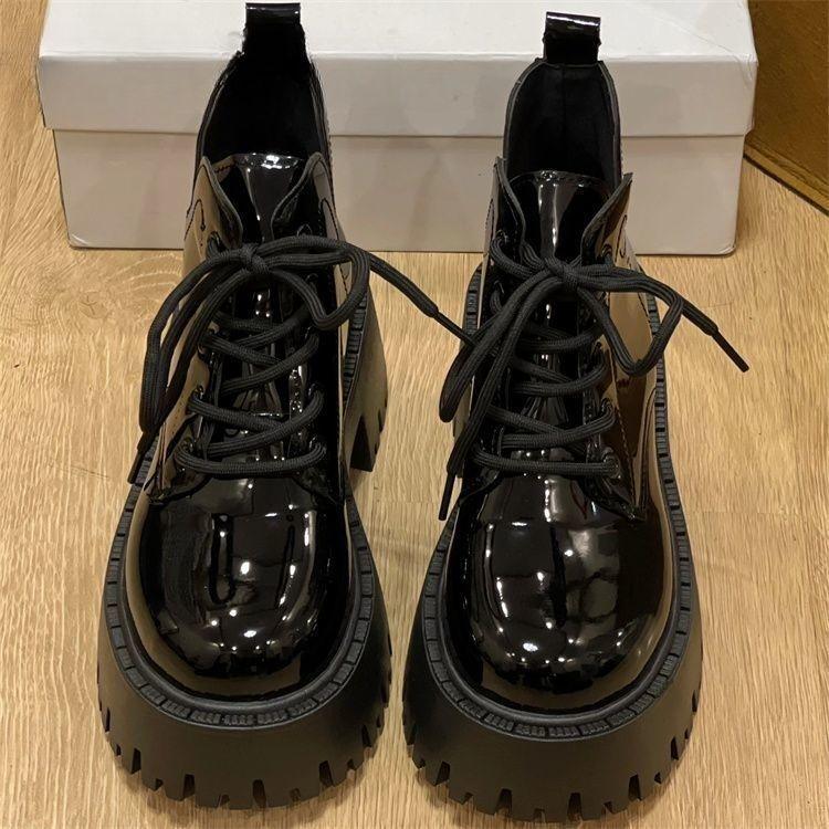 Korean Version of Martin Boots for Women In Autumn and Winter 2025, New Korean Version of Versatile British Style Thick-soled Heightening Short Boots