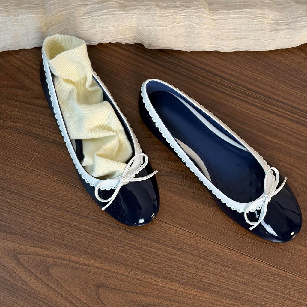 Beautiful French round head lace bow gentle ballet shoes women's French patent leather flat bottom girls single shoes