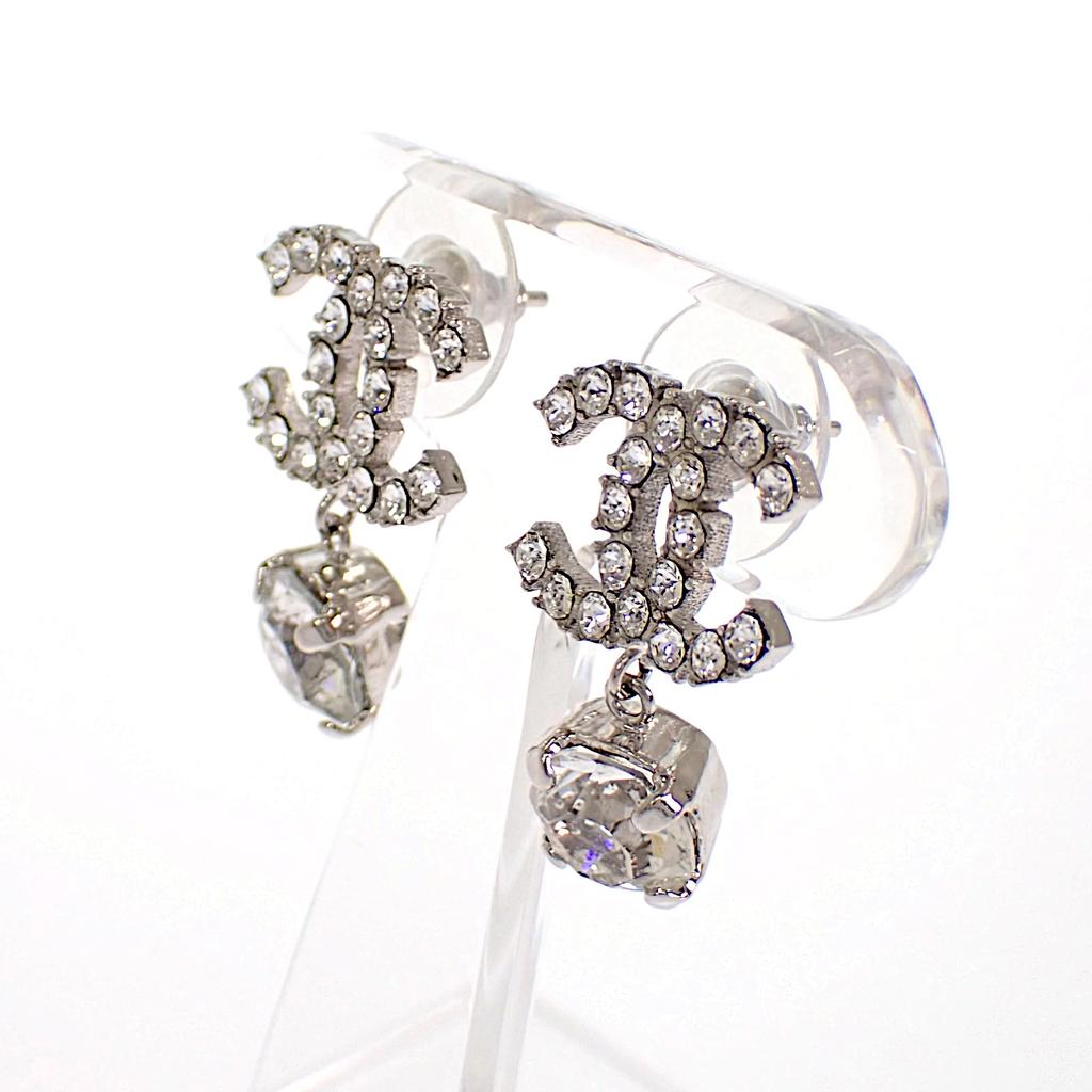 CHANEL  Pierce metal/crystal Women