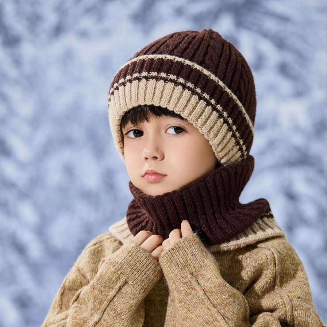 

Детская полосатая вязаная шапка с защитой ушей – уютное зимнее тепло для мальчиков и девочек One Size кофейный