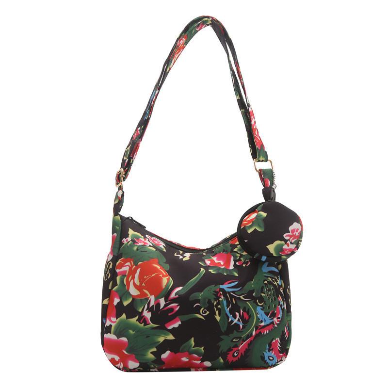 

Chic Ethnic Style Women s Floral Shoulder Bag 2024 Trendy Medium Oxford Cloth чорний