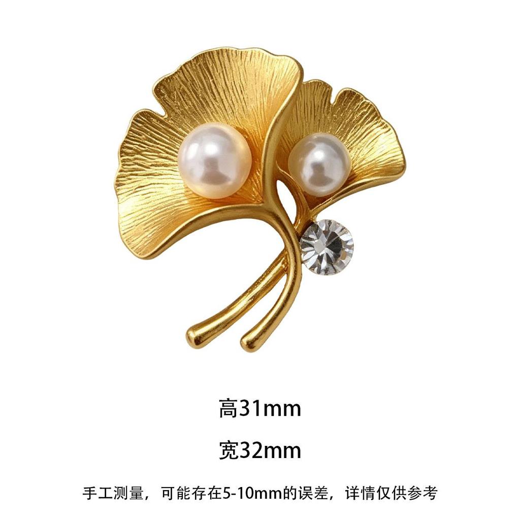 Ginkgo Leaf Brooch, Imitation Pearl High-End Exquisite Badge, Business Lapel Pin Brooch Button for Men and Women Suit Accessory