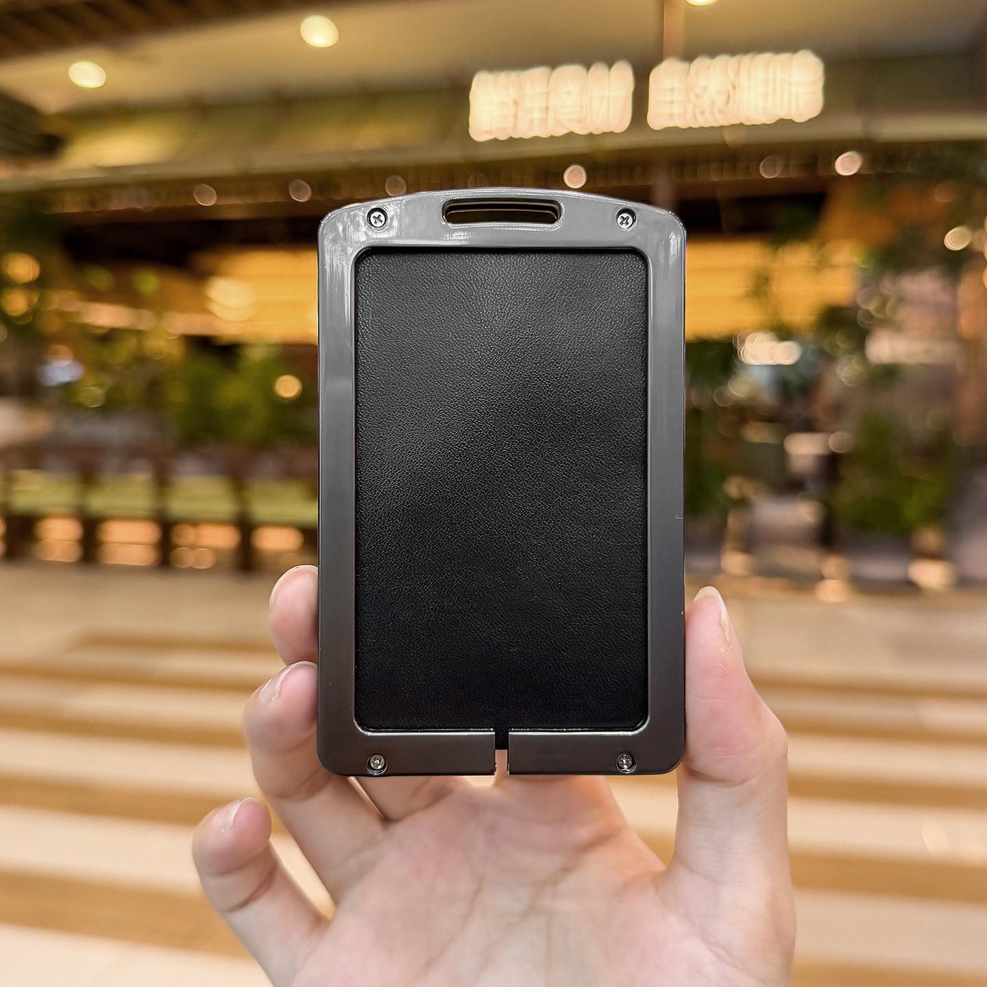 

Luxury Car Key Case for L7/L8/L9 Max/L6 - Protective Men s High-End Shell with Buckle