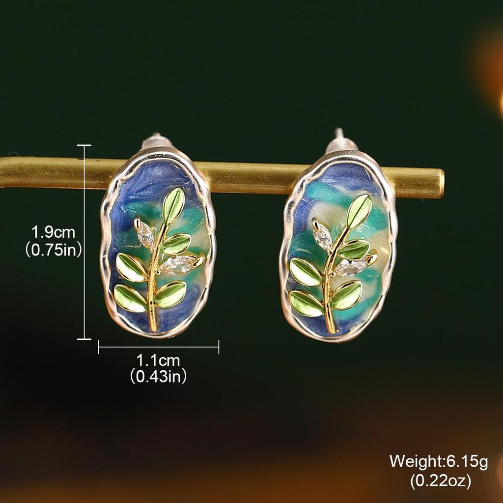 Seria obrazów Van Gogha Moneta: Kolczyki sztyfty z emalią i naturalną perłą w kształcie francuskiego kwiatka, srebro próby 925, kolekcja letnia.