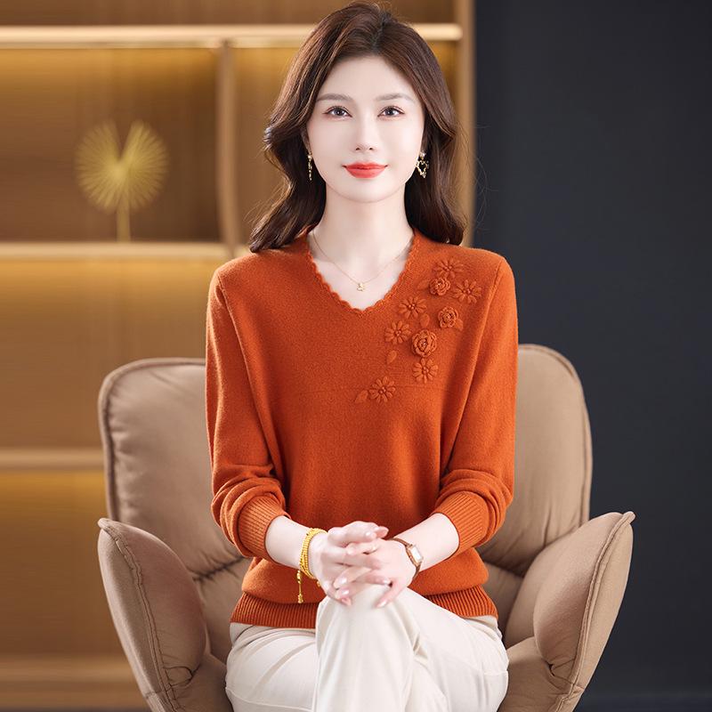 Women's V-neck Pure Wool Autumn/Winter Red Sweater 2025 - Loose Knit Base Layer Top