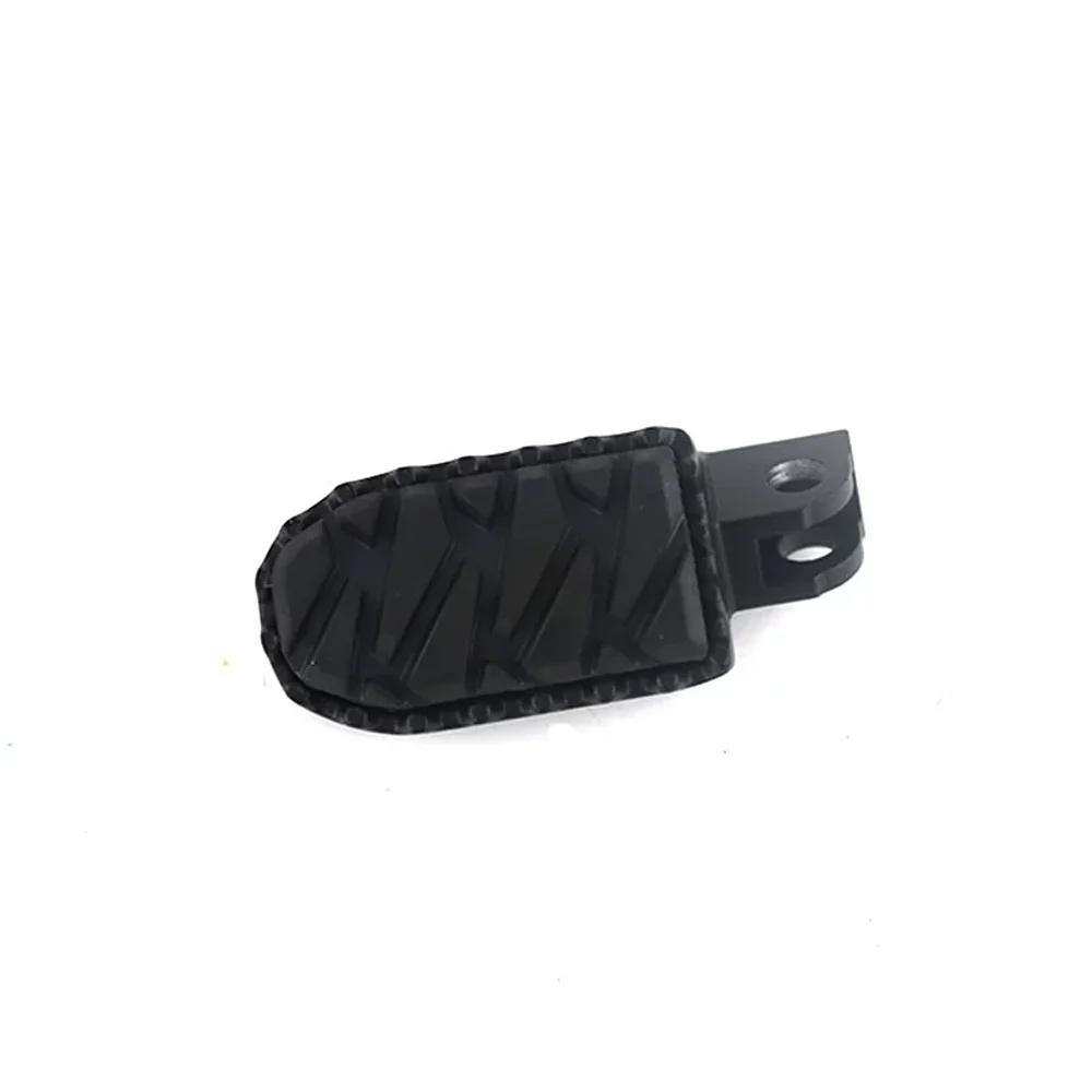 FOR CFMOTO CF800MT 800MT 700CL-X Motorcycle Parts Front and Rear Pedals Suitable for CFMOTO CF800MT MT800 CF800-5 700CL-X