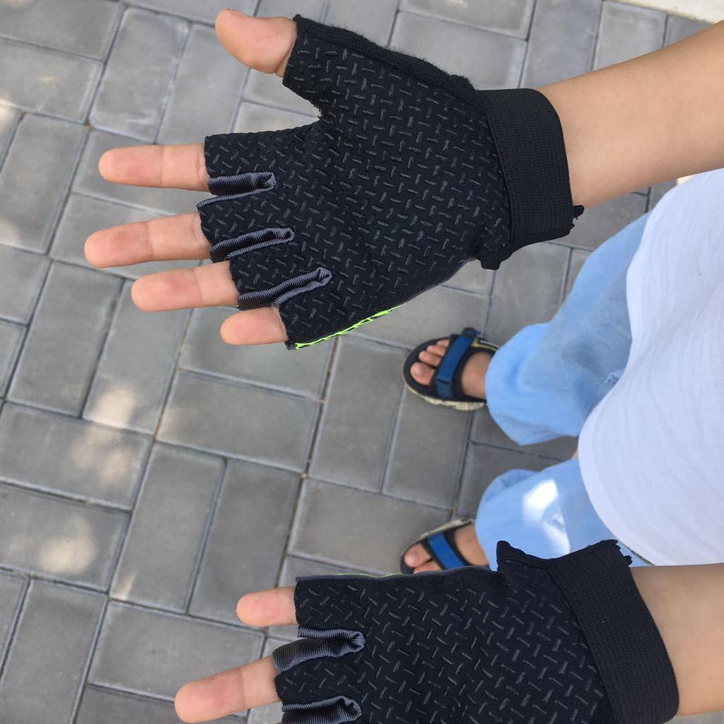 Middle-aged and Older Children's Half-finger Gloves