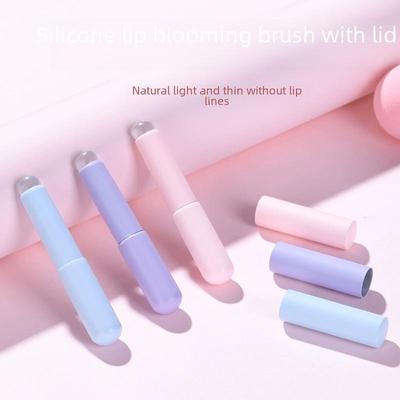 Silicone Lip Brush with Lid - Q-Soft, Portable, Small Round Head for Lipstick Blending, Concealer, and Beginner Makeup.