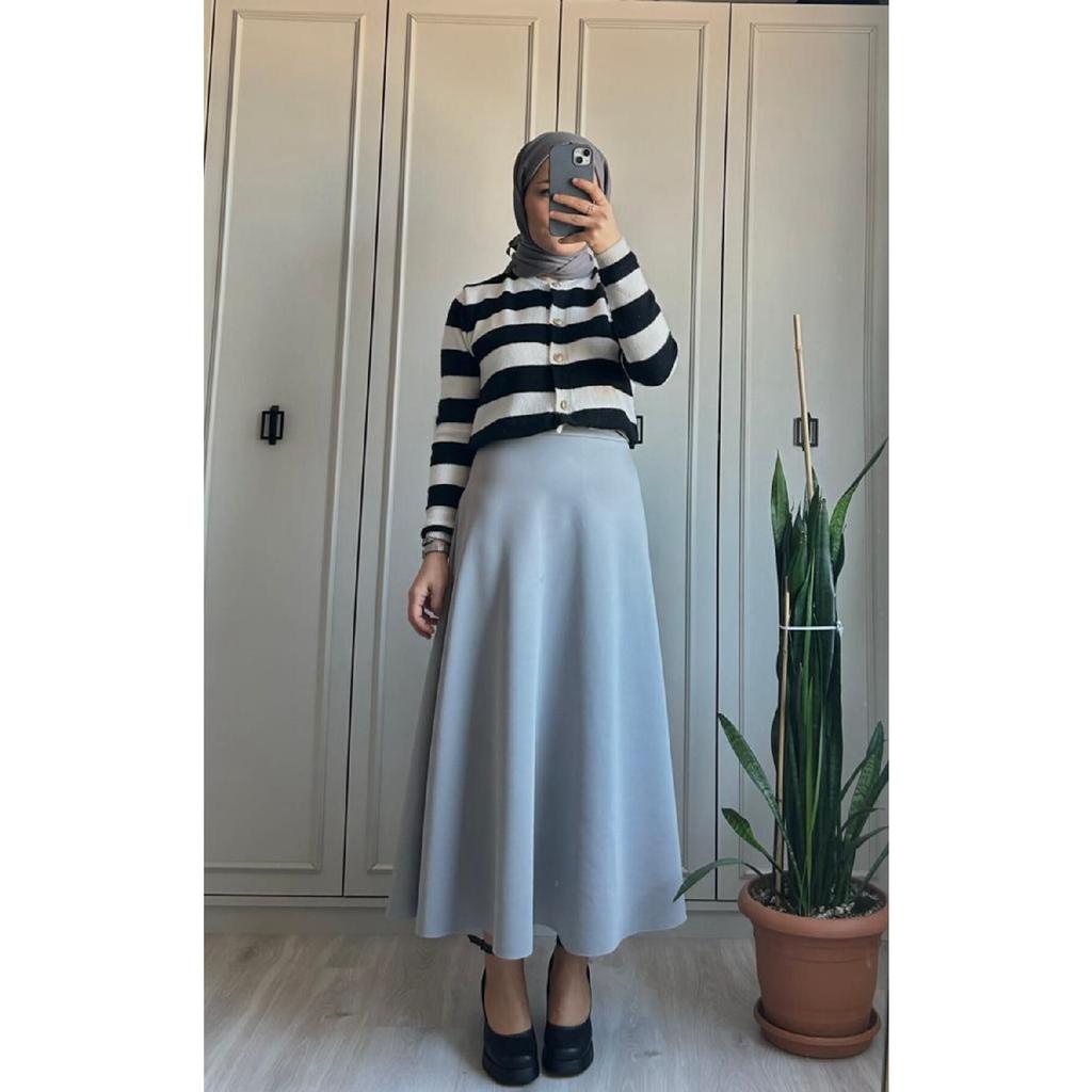 Fusta evazată Sukuba Puff Hijab