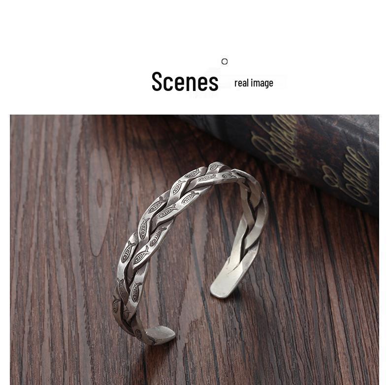 Women's Retro Fish Twist Bracelet – Individualistic and Fashionable Hand Jewelry