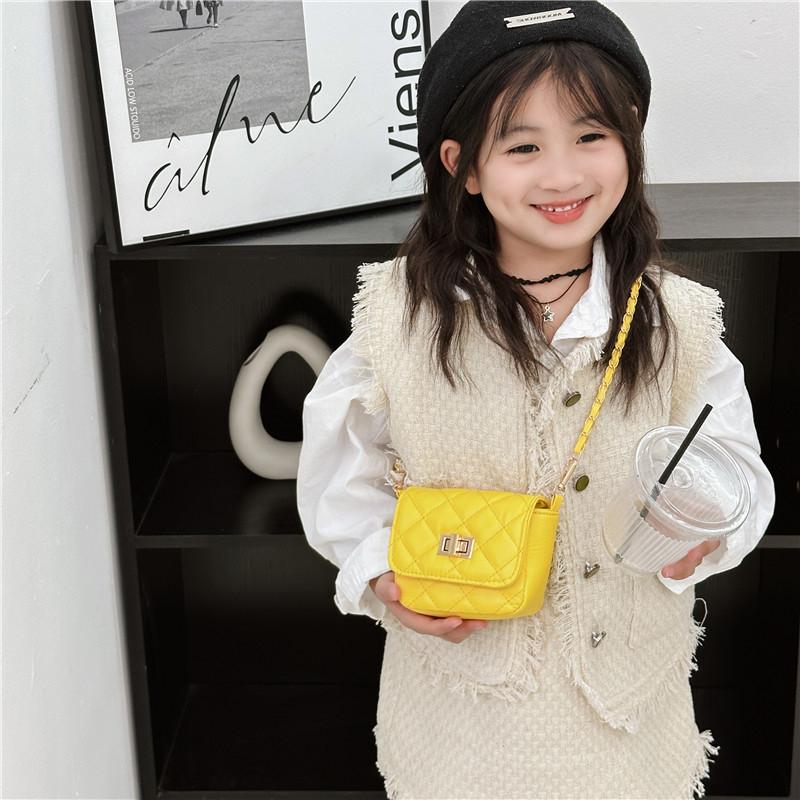 Chic Korean Style Girls Crossbody Bag Fashionable Quilted Chain Shoulder Bag For Toddlers